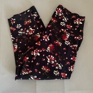 Floral Print Capri Leggings